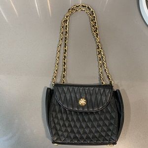 BALLY VINTAGE BLACK QUILTED LEATHER DOUBLE SHOULDER CHAIN PURSE